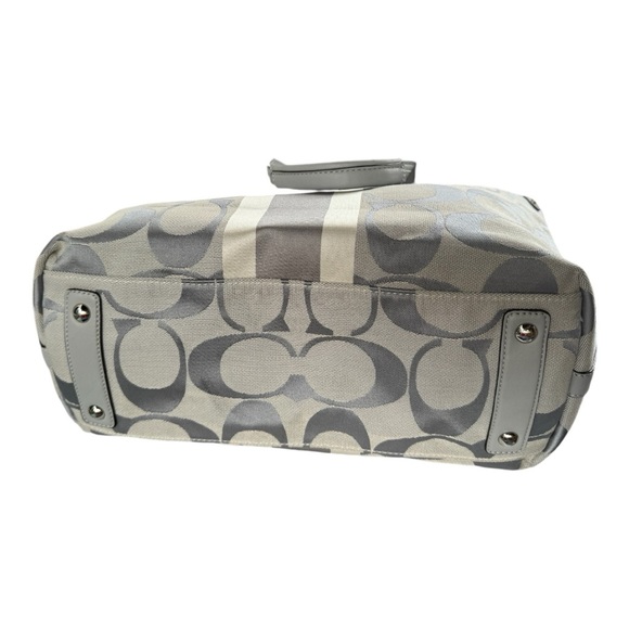 Coach Hampton Weekend Signature Stripe Tote - Picture 5 of 9